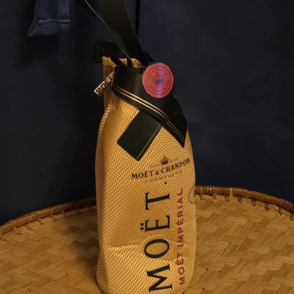 Moët & Chandon Imperial Insulated Champagne & Wine Bottle Koozie Chiller Sleeve